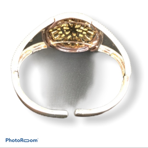 Vintage 1980s Gold Intricate Bracelet - Picture 3 of 5